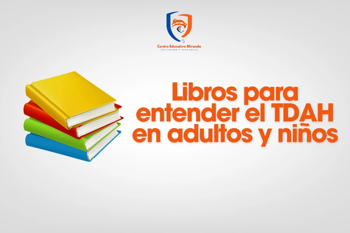 Madre leyendo un libro sobre pautas educativas y desarrollo infantil en un ambiente hogareño tranquilo